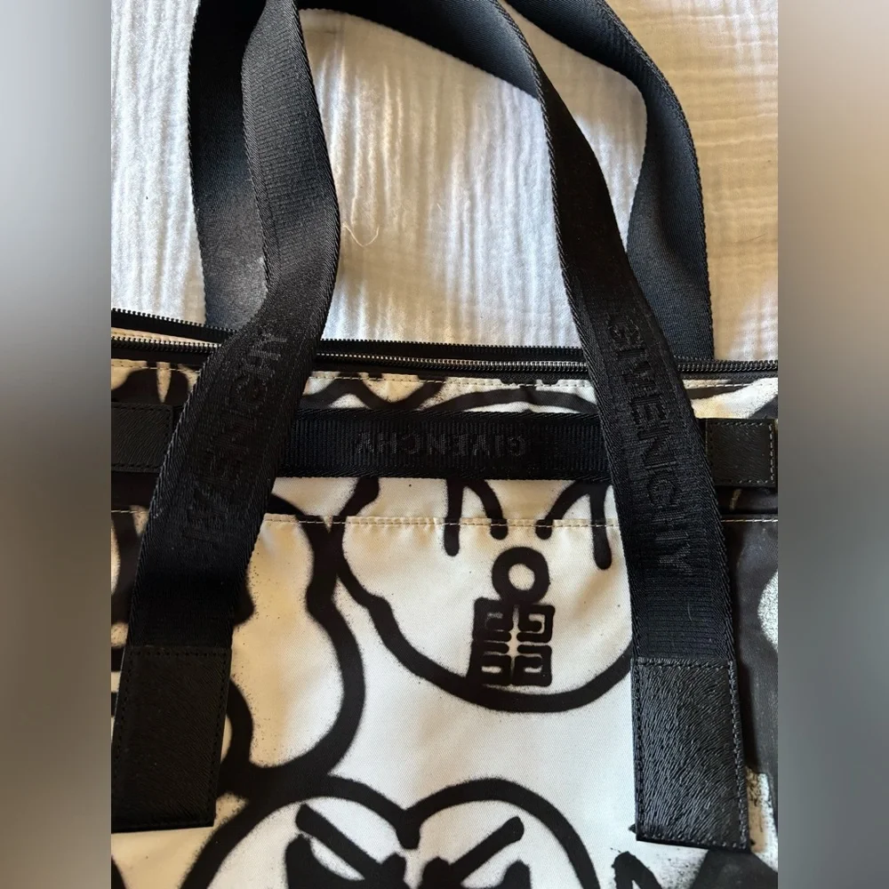 GIVENCHY CHITO TOTE BAG